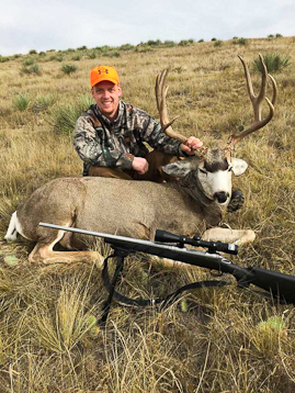 Wyoming Trophy Mule Deer Hunts