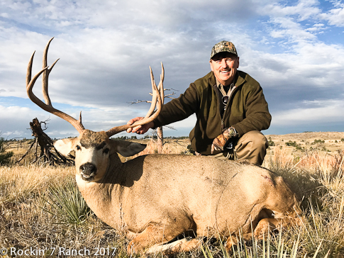 Wyoming Guided Trophy Mule Deer Hunts