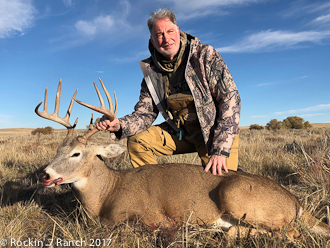 Wyoming Guided Trophy White Tail Deer Hunts