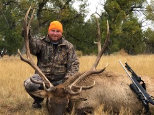 Wyoming Trophy Elk Hunting Lodge