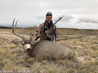 Wyoming Guided Trophy Mule Deer Hunts