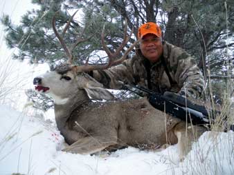 Guided Wyoming Mule Deer Hunting Lodge