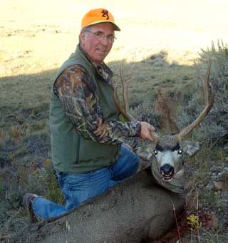 Guided Wyoming Deer Hunts