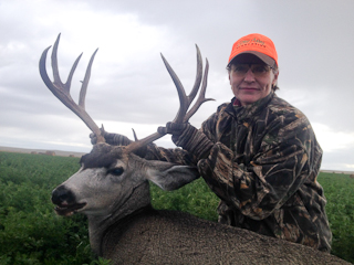 Guided Wyoming Trophy Mule Deer Hunts