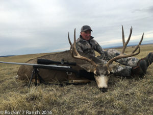 Trophy Mule Deer Hunting Lodge