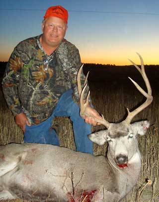 Guided Wyoming Deer Hunts