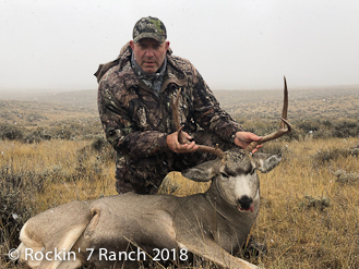 Guided Wyoming Mule Deer Hunting Lodge